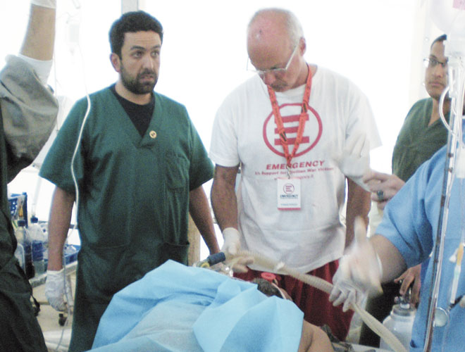FOTO: Il team di Emergency al lavoro a Misurata