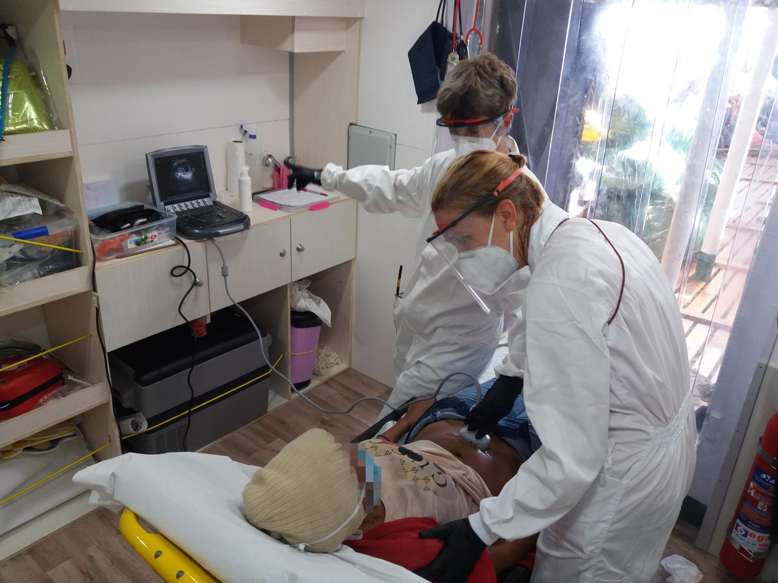 Visita per una donna incinta salvata nella missione Sar